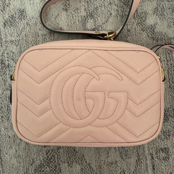 GG Marmont Mini Shoulder Bag - Picture 8 of 14
